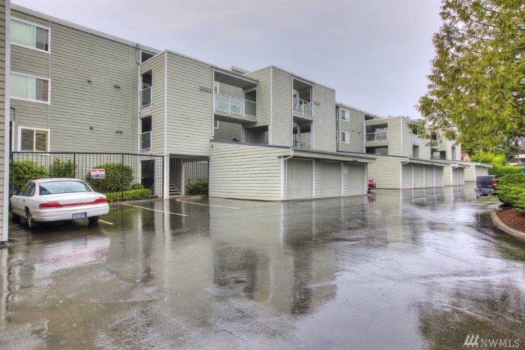 22217 6th Ave - Photo 1