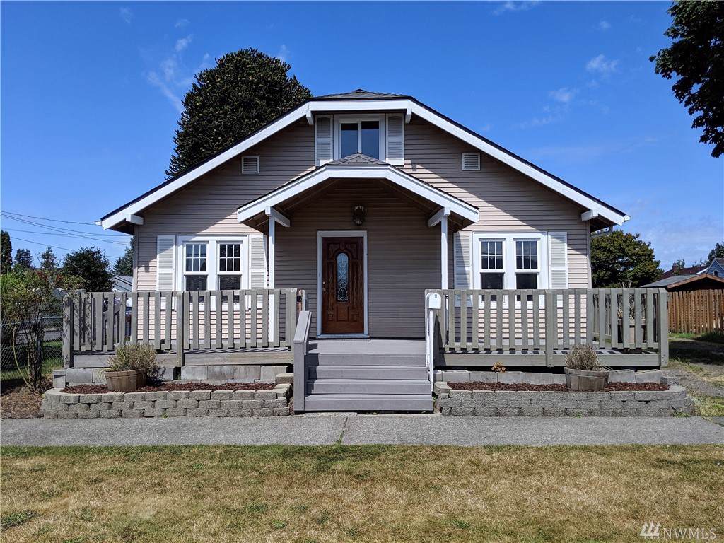1637 Kibler Ave - Photo 1