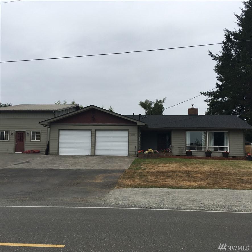 1809 Military Rd - Photo 1