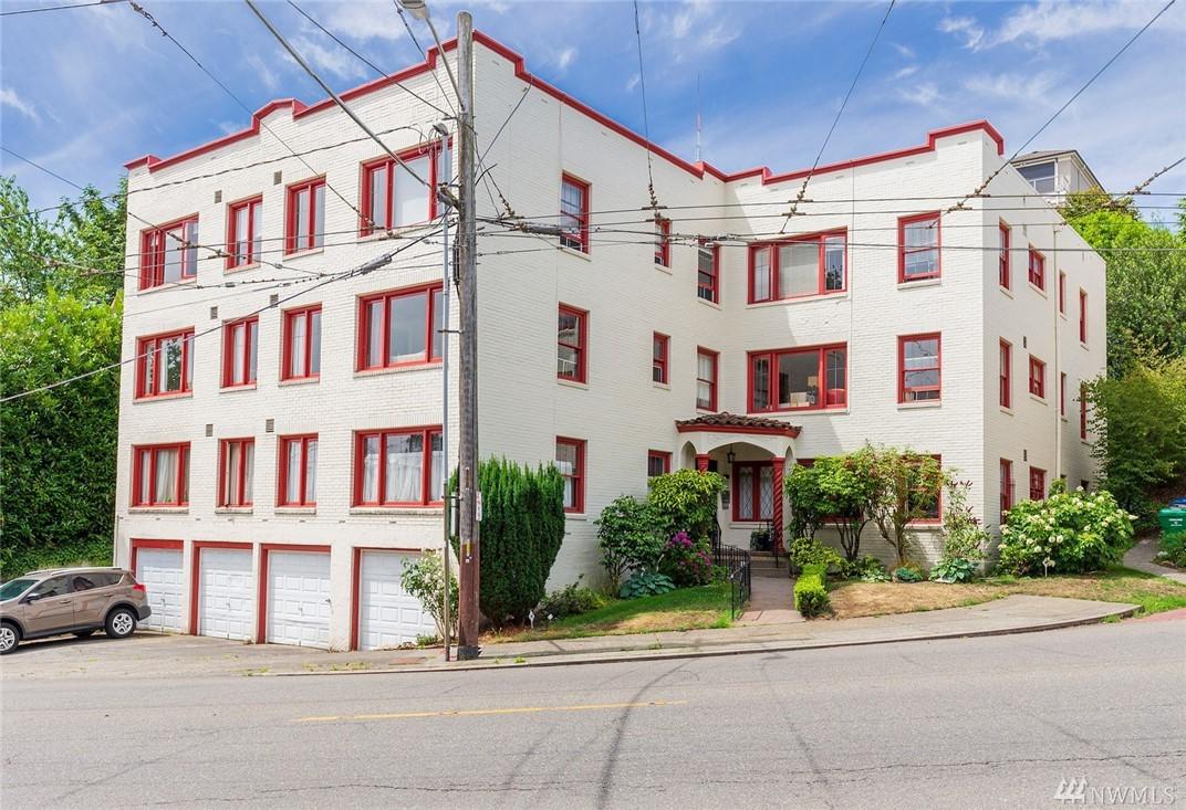 1623 Taylor Ave - Photo 1