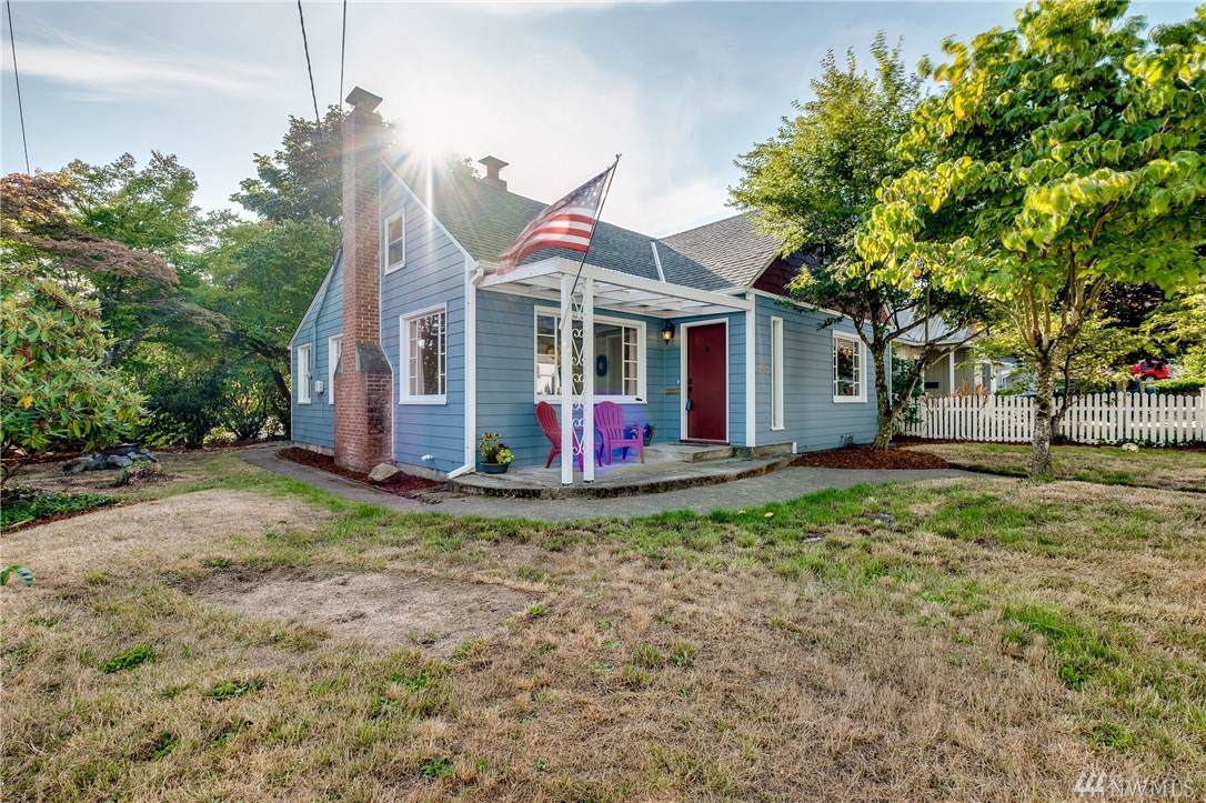 348 Dora Ave - Photo 1