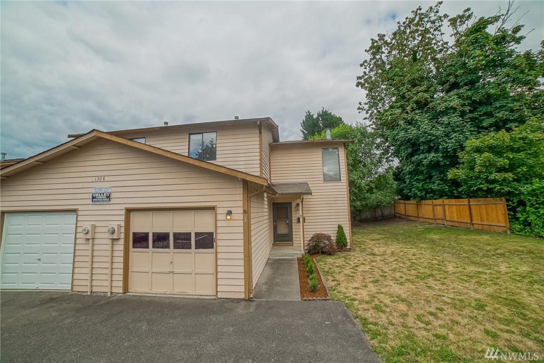 1308 3rd St - Photo 1