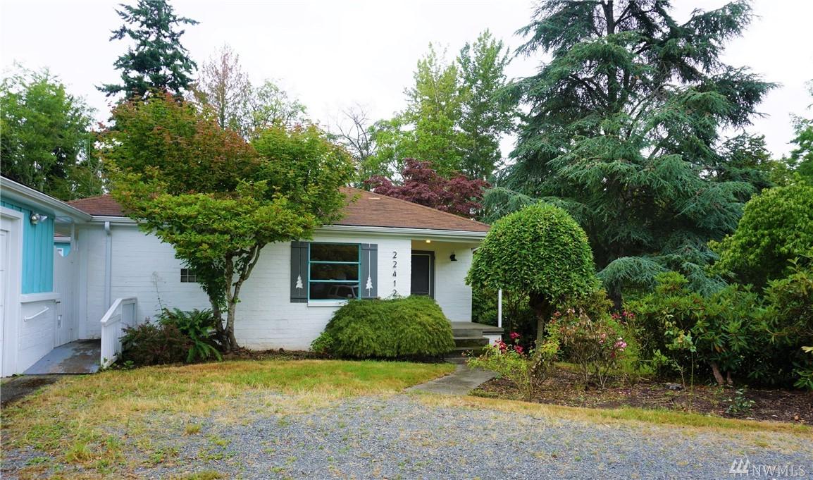 22412 Brier Rd - Photo 1
