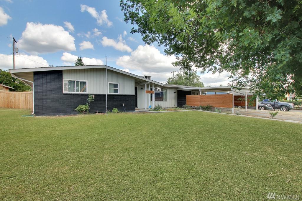 13725 13th Av Ct - Photo 1