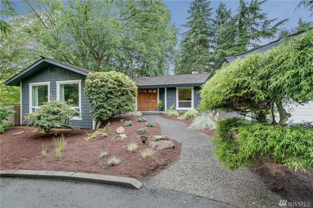 9525 Mercerwood Dr - Photo 1