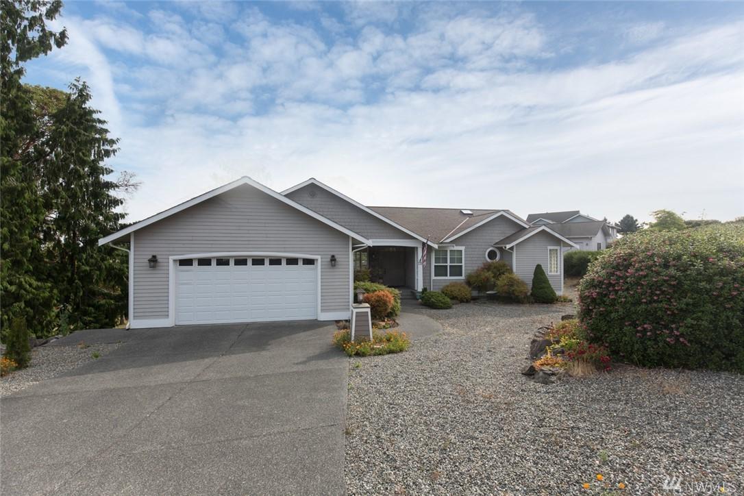 131 Moonlight Dr - Photo 1