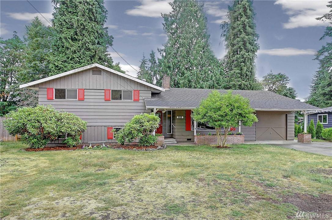 8119 55th Ave - Photo 1