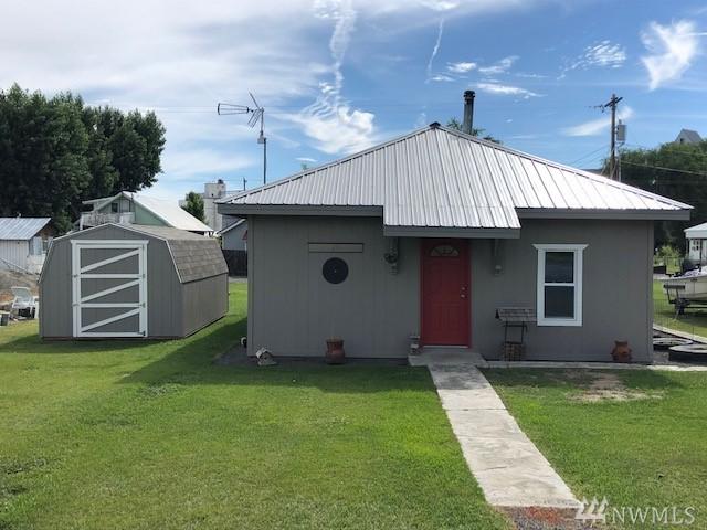 29 Walnut St - Photo 1