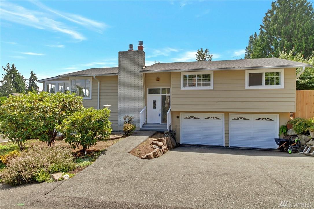 5423 195 St - Photo 1