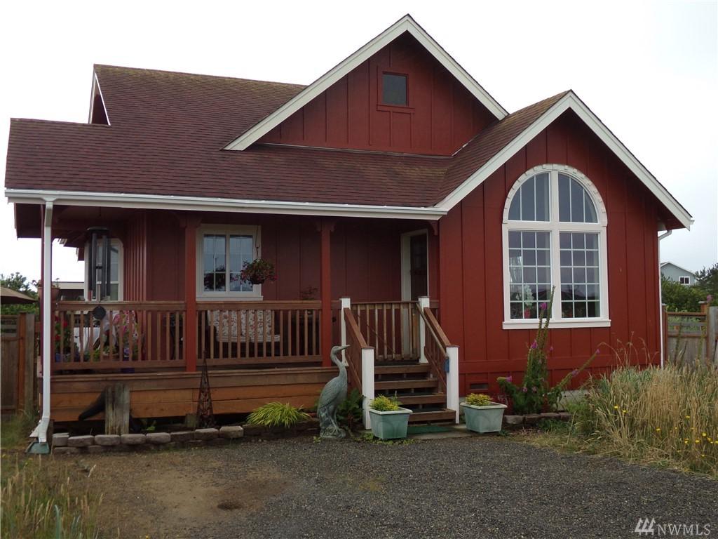 445 Spinnaker St - Photo 1