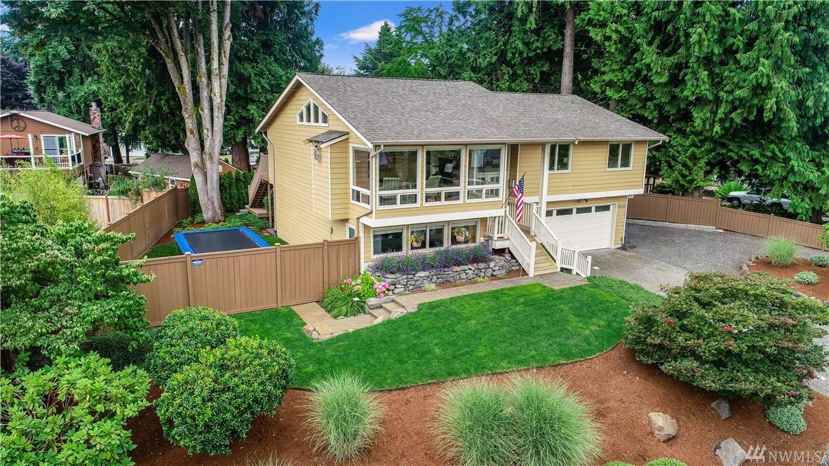 19305 90th Ave - Photo 1