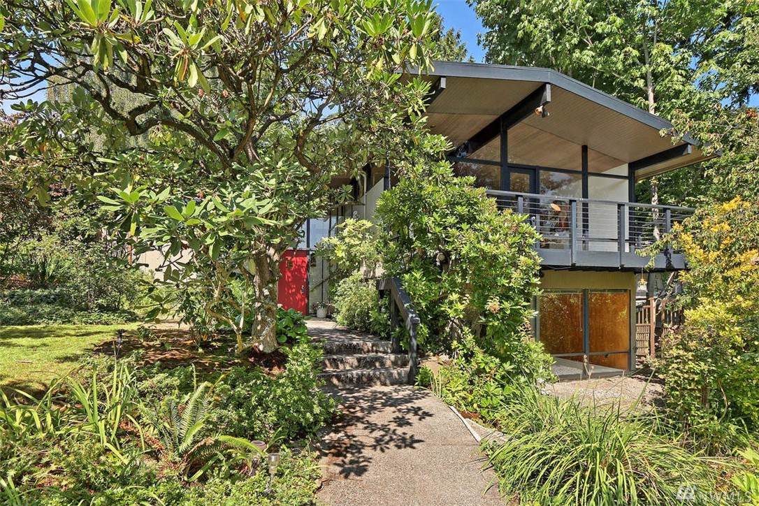 16709 41st Ave - Photo 1
