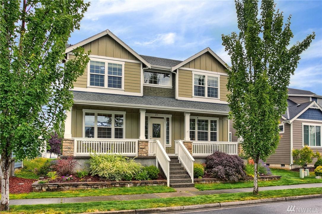 213 Hawk Ave - Photo 1