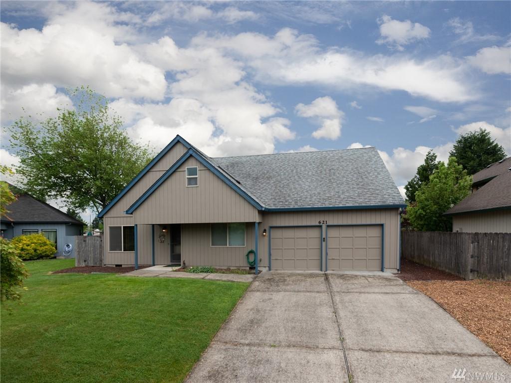 621 1st Ct - Photo 1