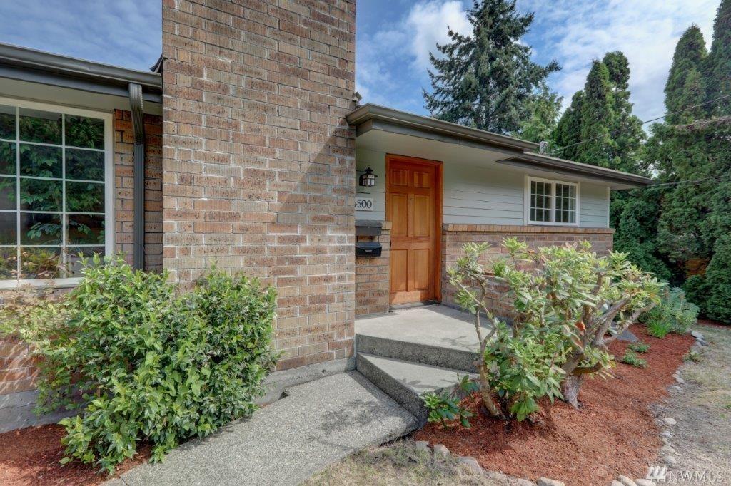 4500 Alaska St - Photo 1