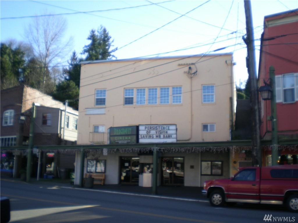 820 Bay St - Photo 1