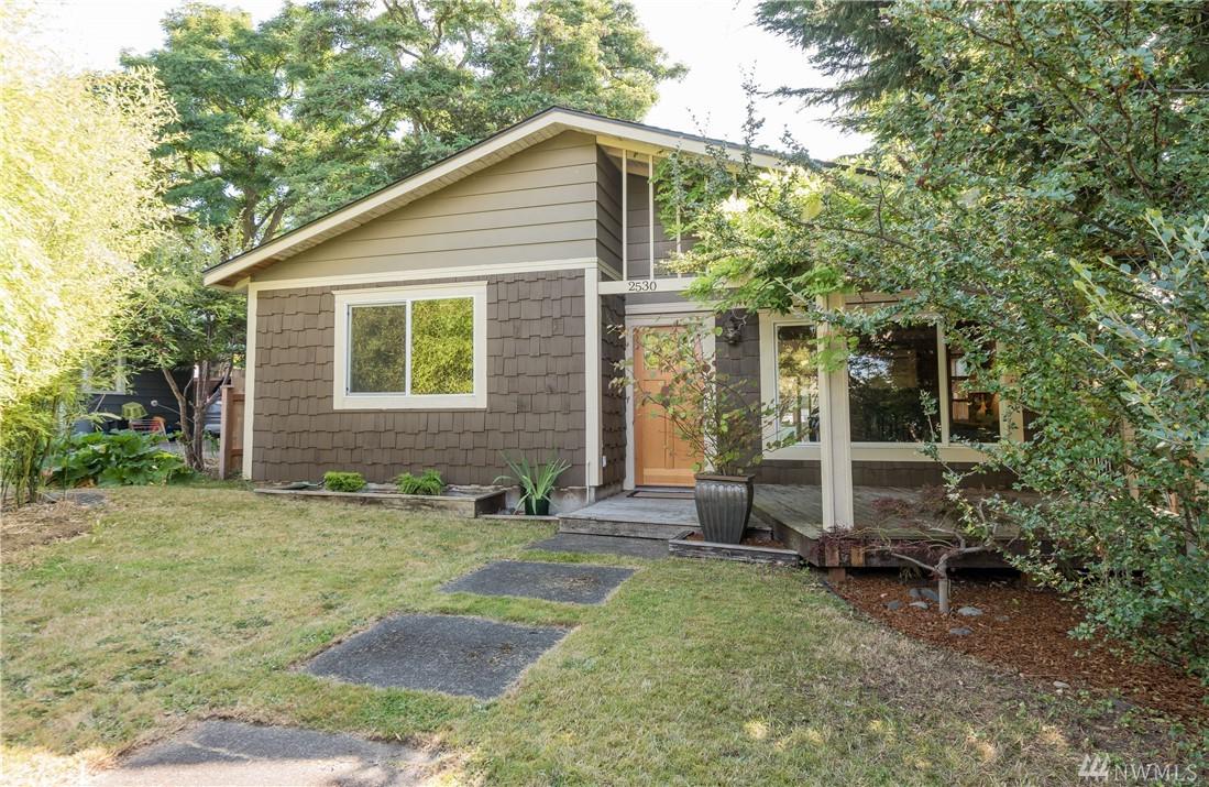 2530 Moore St - Photo 1