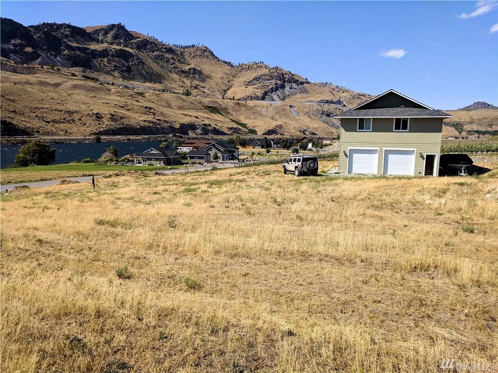 15 Shore Ct - Photo 1
