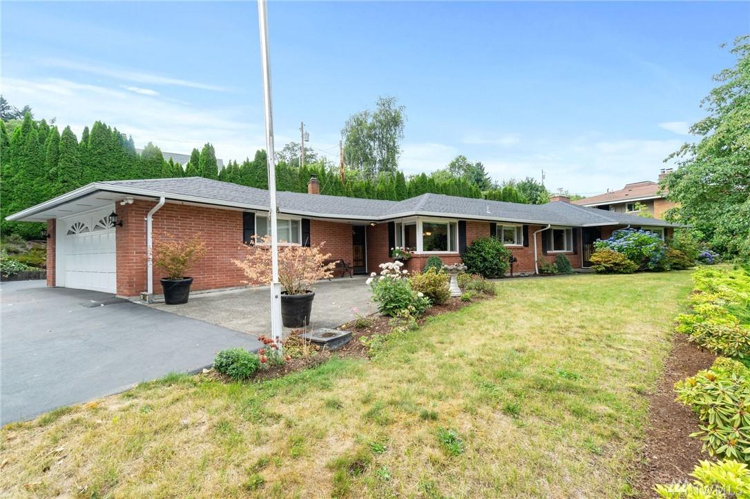 605 Cambrian Ave - Photo 1