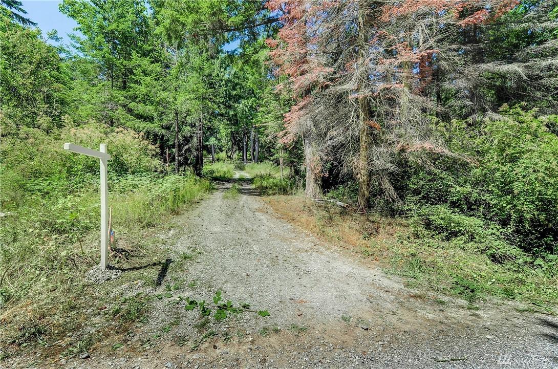 1800 Forest Hill Rd - Photo 1
