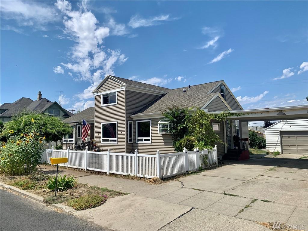 206 5th Ave - Photo 1