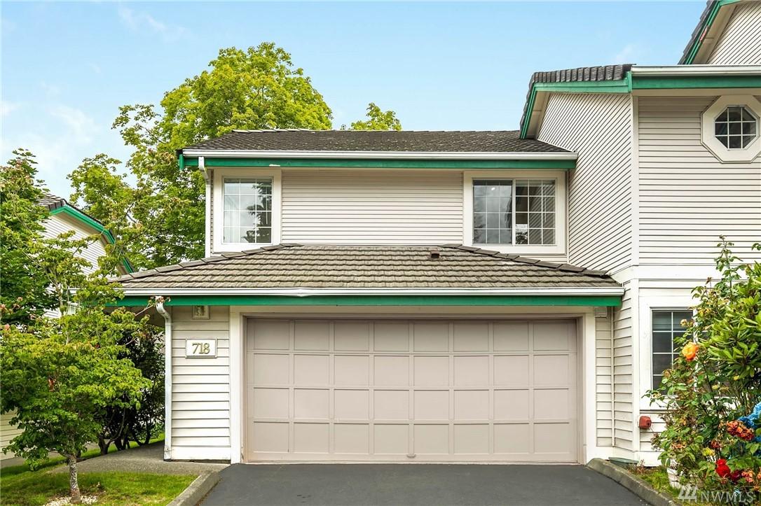 718 122nd Ave - Photo 1
