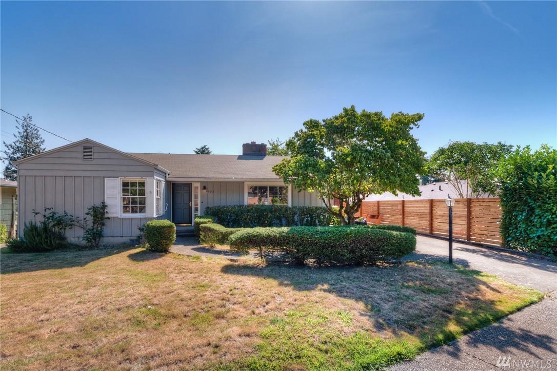4926 55th Ave - Photo 1