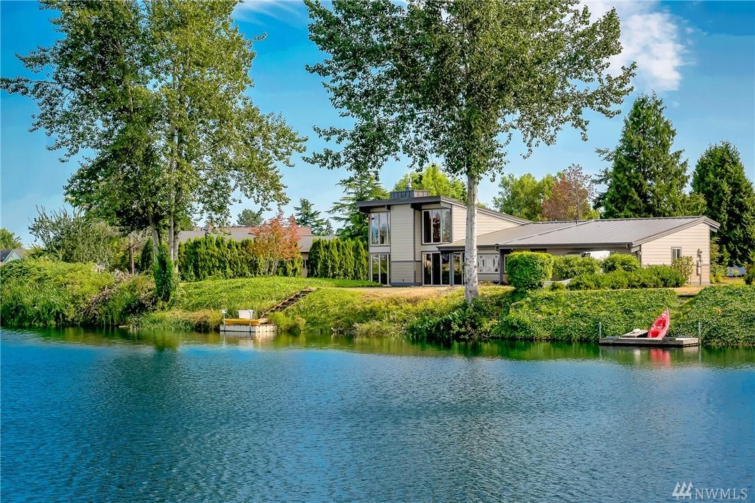 8228 Cowichan Rd - Photo 1