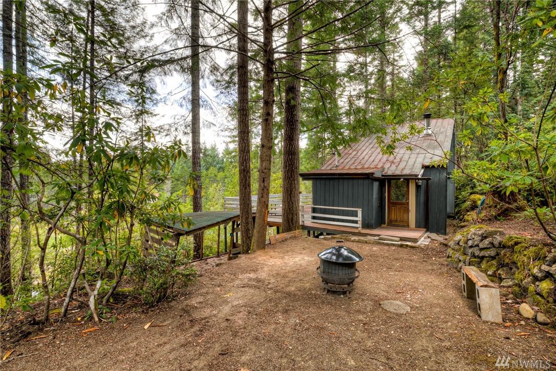 191 Circle Dr - Photo 1