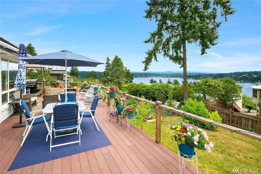 14316 37th Ave - Photo 1