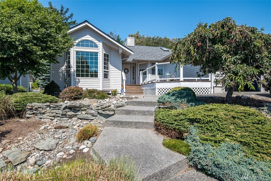 4302 Kingsway - Photo 1