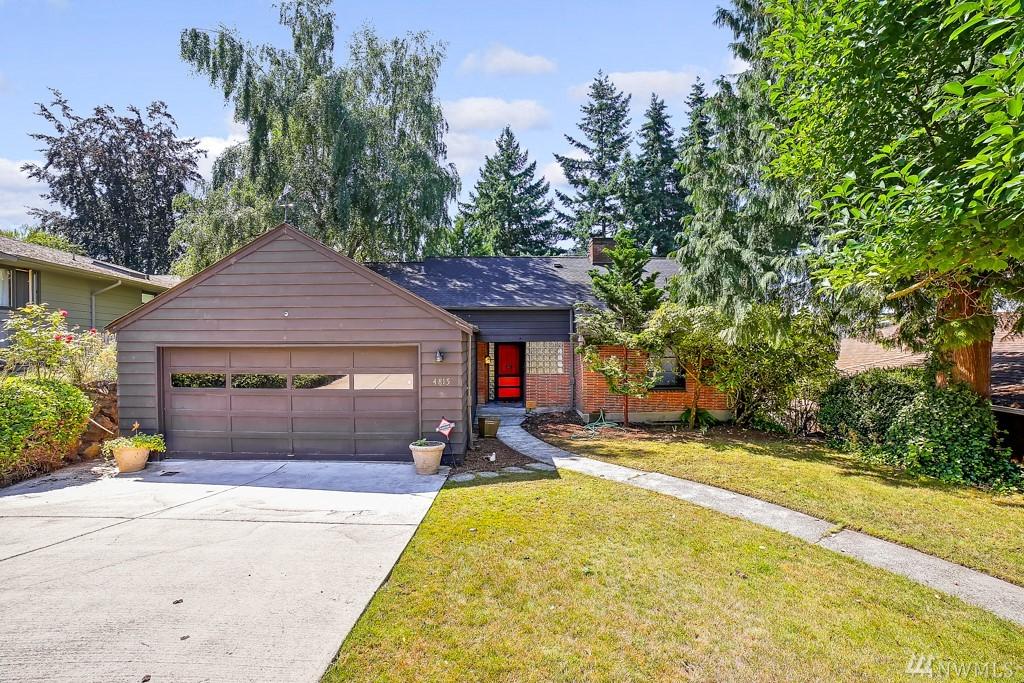 4815 Stanford Ave - Photo 1