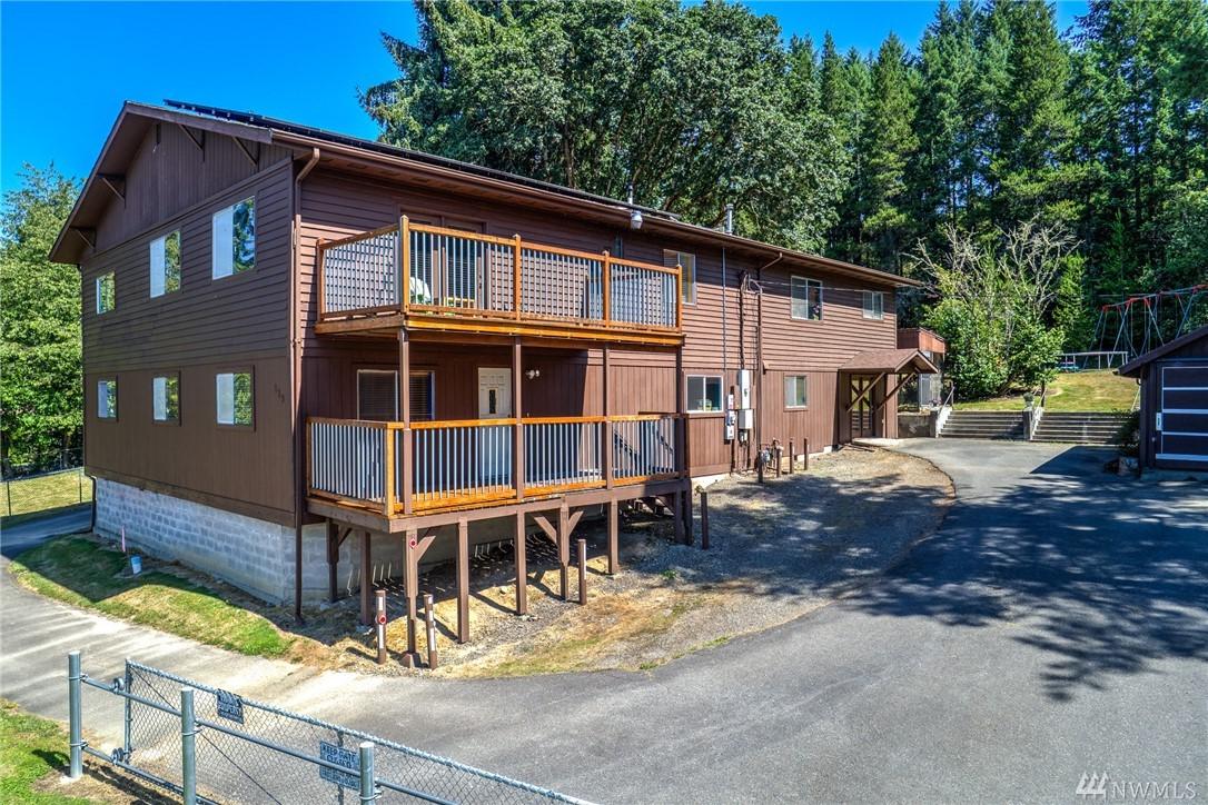 129 Kennicott Rd - Photo 1