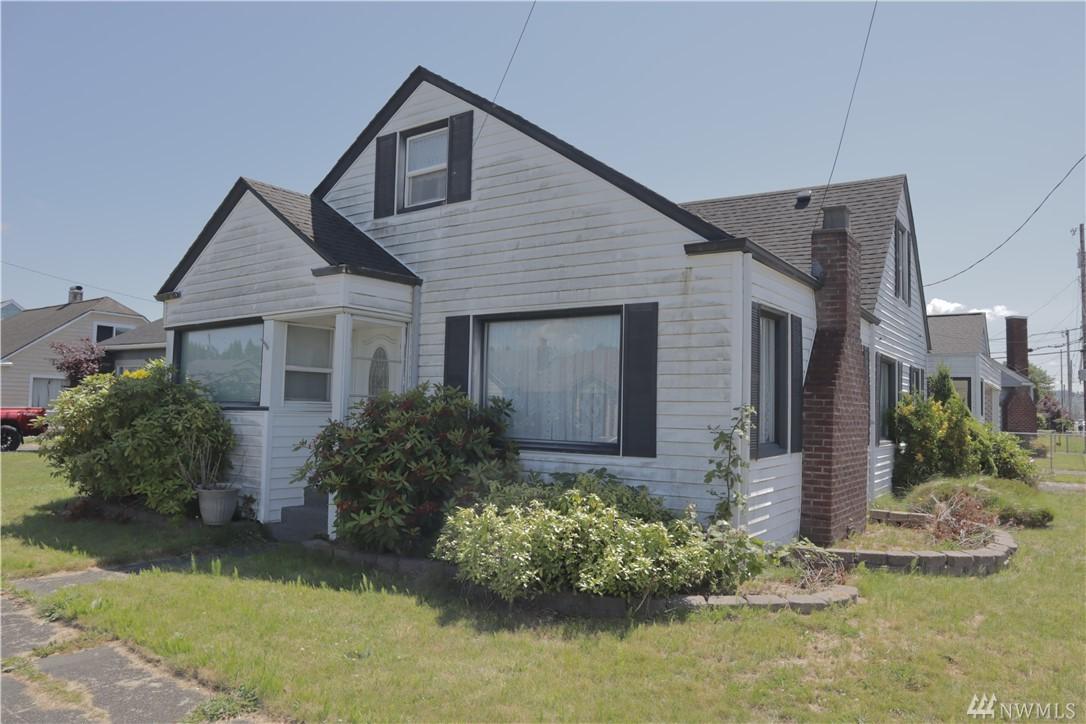 621 4th St - Photo 1