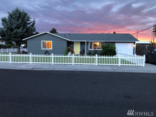 1534 Skyline Dr - Photo 1