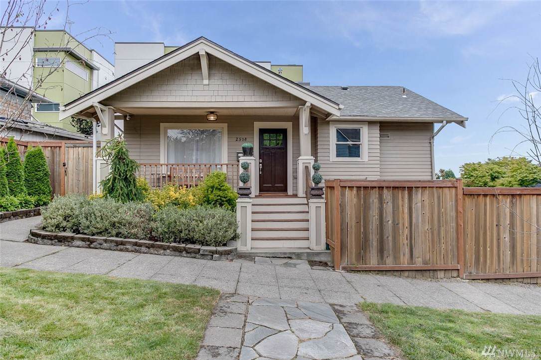 2508 Howell St - Photo 1
