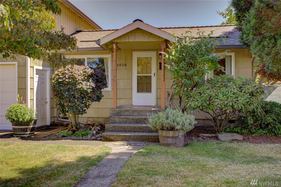 1018 7TH Ave - Photo 1