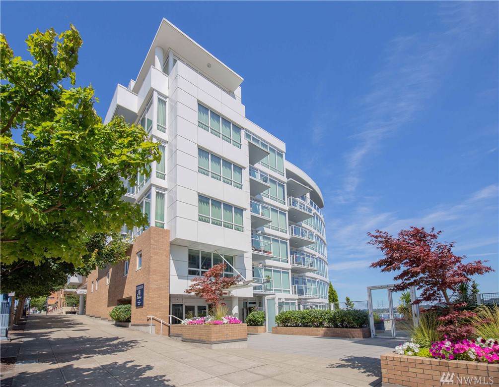 360 Washington Ave - Photo 1