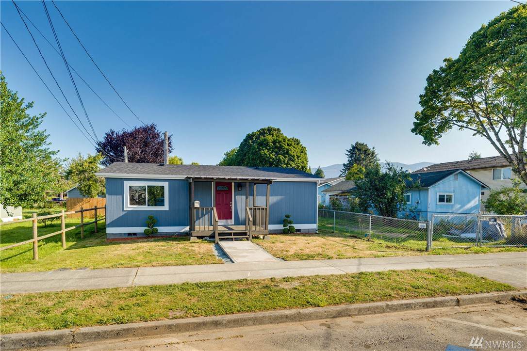 212 Gibson St - Photo 1
