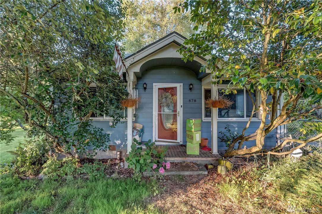 878 Marine Dr - Photo 1