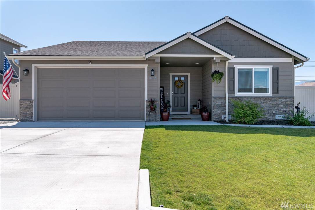 2228 Treat St - Photo 1