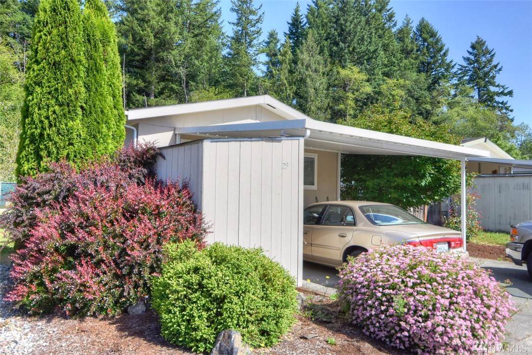 201 Oakview Ave - Photo 1