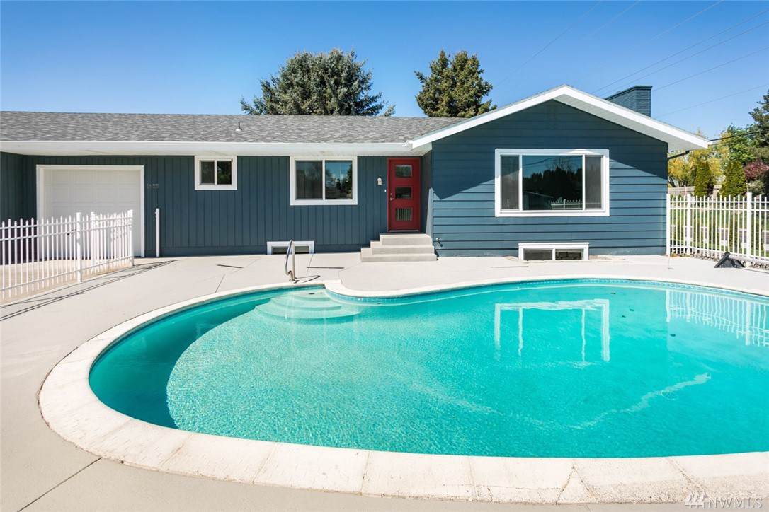 1655 Taumarson Rd - Photo 1