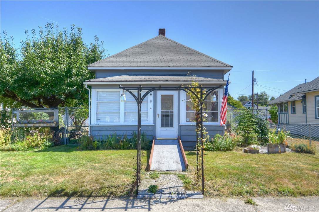 1014 Tower Ave - Photo 1