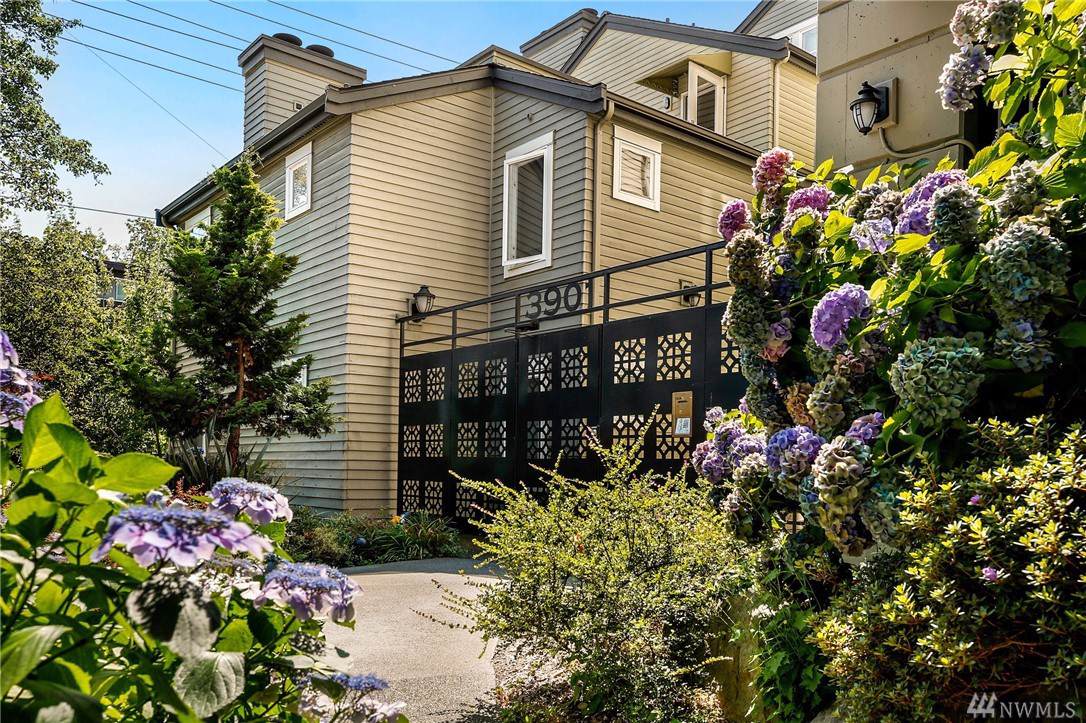 3901 Fremont Ave - Photo 1