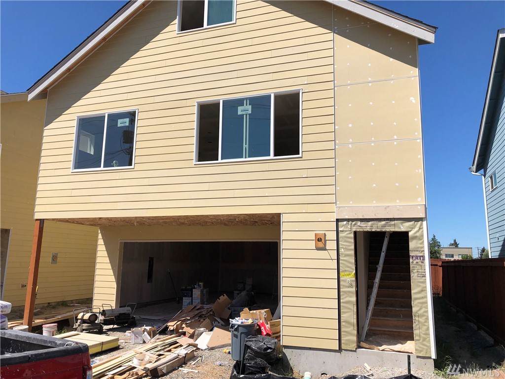 109 8th Ave - Photo 1