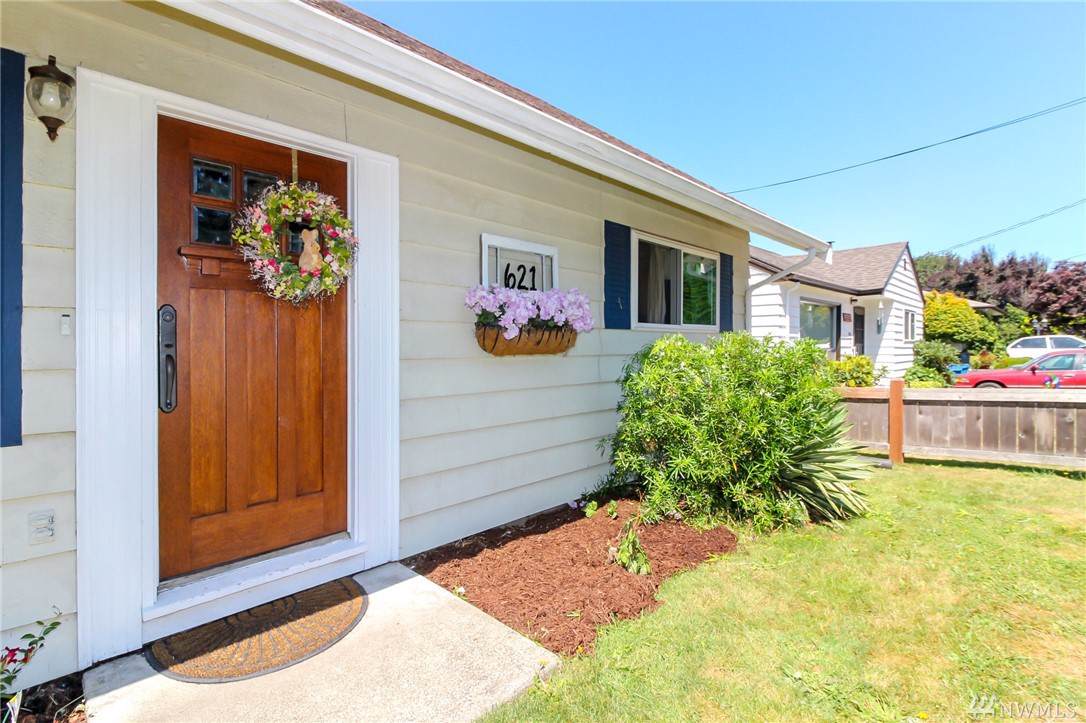 621 Van De Vanter Ave - Photo 1