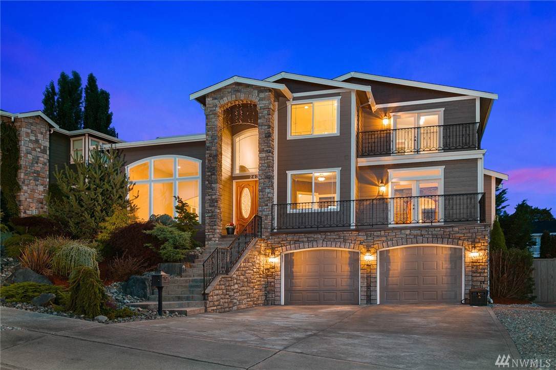 2431 Lenore Dr - Photo 1