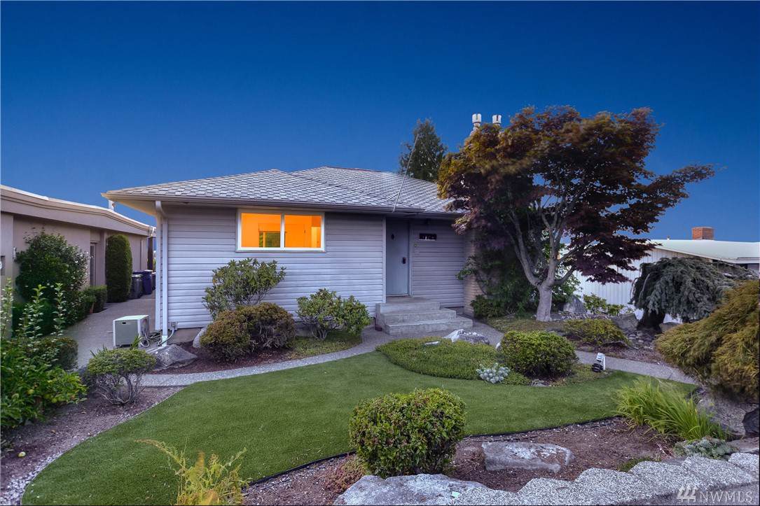 10729 Crestwood Dr - Photo 1