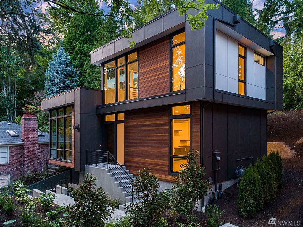 484 Lake Washington Blvd - Photo 1